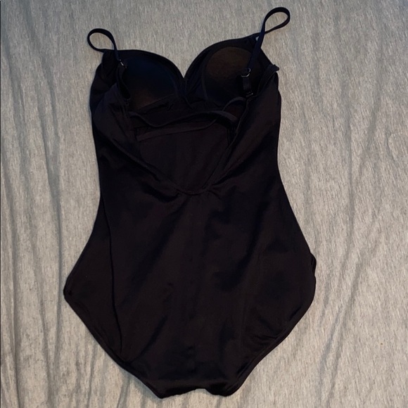Capezio leotard with adjustable straps and bra - Picture 2 of 4